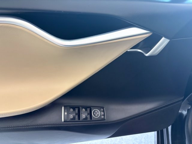 Used 2017 Tesla Model S 75 RWD image 10