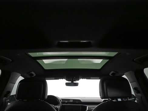 Used 2020 Audi Q3 2.0T Premium w/ Convenience Package image 19