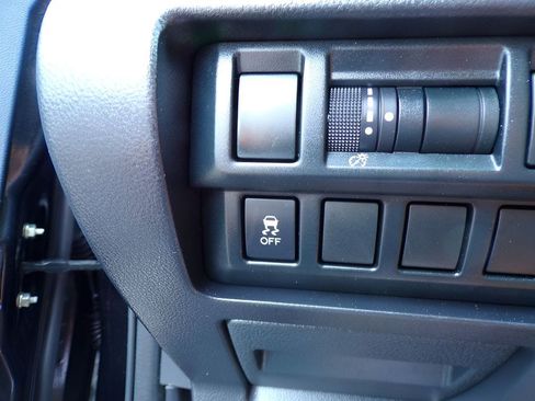 Used 2019 Subaru Crosstrek 2.0i Premium AWD/4WD image 21