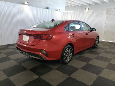 Certified 2024 Kia Forte LXS w/ LXS Technology Package image 6