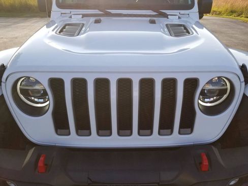 Used 2021 Jeep Wrangler Unlimited Rubicon w/ Dual Top Group AWD/4WD image 17