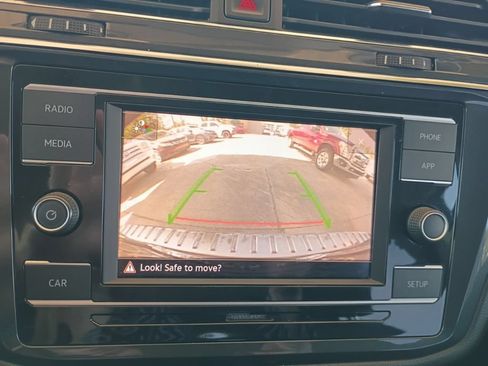 Used 2019 Volkswagen Tiguan S w/ Driver Assistance Package FWD image 18