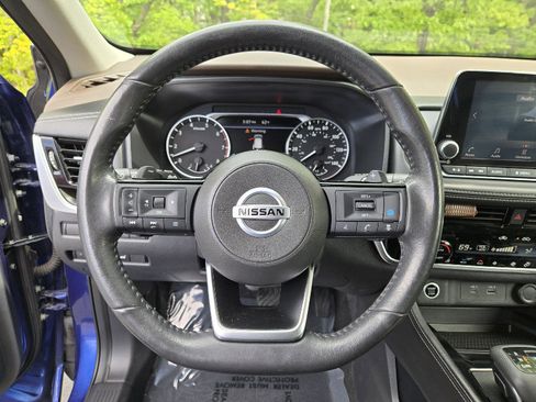 Used 2021 Nissan Rogue SL FWD image 17
