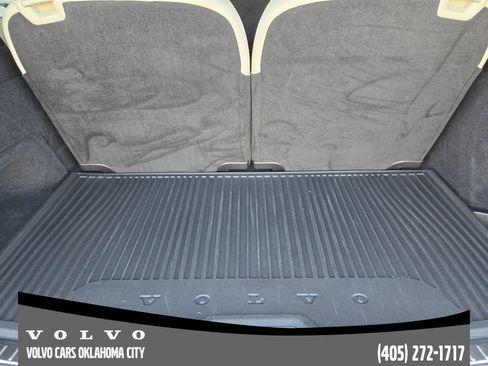 Certified 2024 Volvo XC90 B6 Ultimate w/ Protection Package Premier image 32