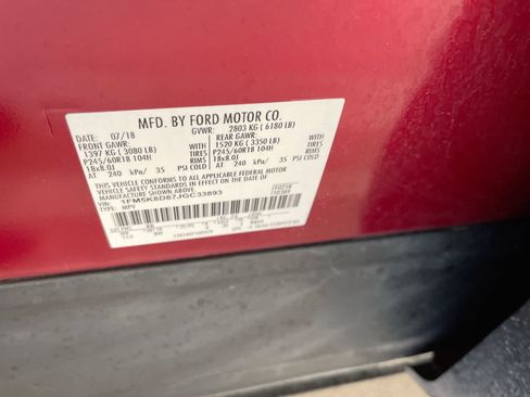 Used 2018 Ford Explorer XLT w/ Equipment Group 202A AWD/4WD image 28