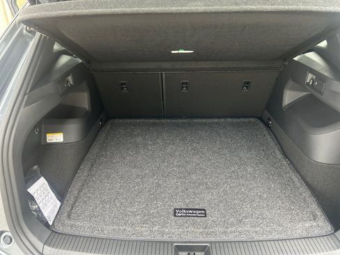 Certified 2025 Volkswagen Tiguan SE R-Line AWD/4WD image 15