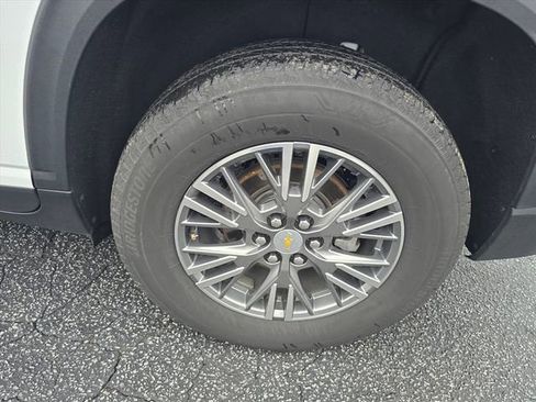 Certified 2024 Chevrolet Traverse LT image 17