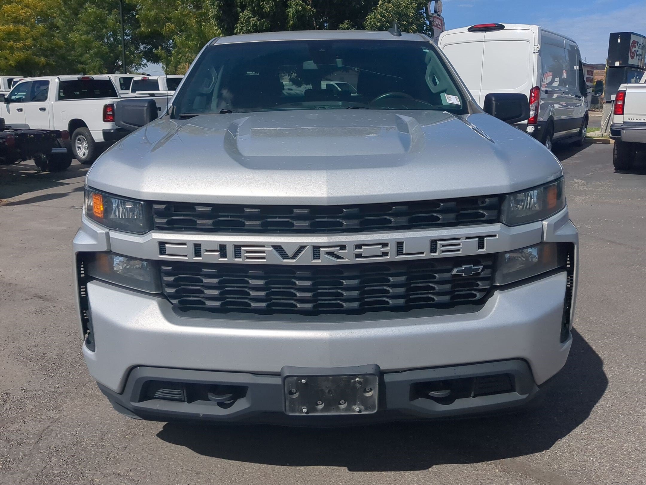 Used 2022 Chevrolet Silverado 1500 Custom w/ Safety Confidence Package AWD/4WD image 11