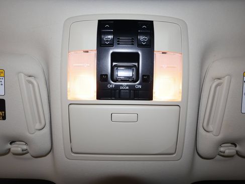 Used 2023 Lexus GX 460 Premium AWD/4WD image 34