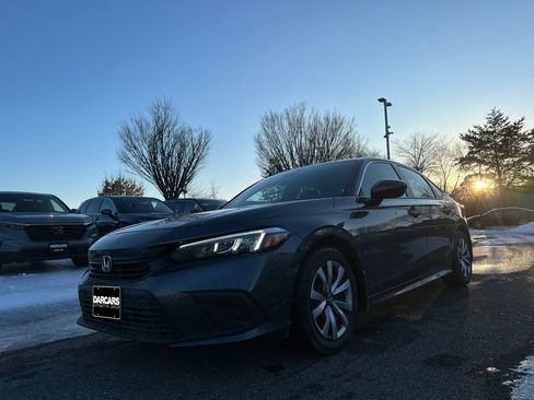 Used 2023 Honda Civic LX image 32