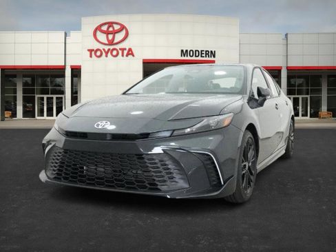 New 2026 Toyota Camry SE image 5