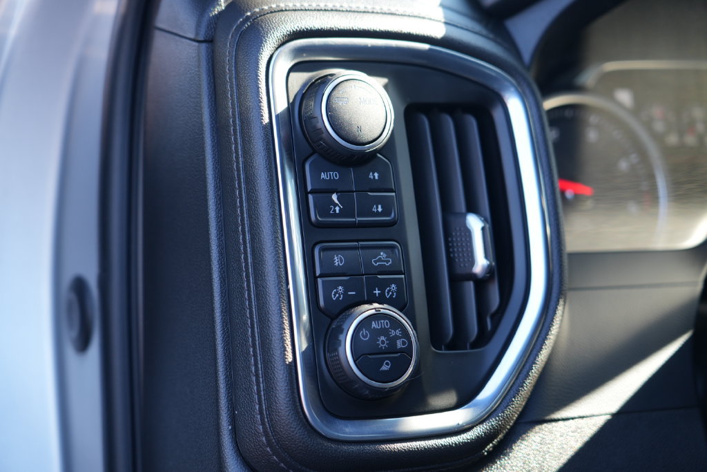 Used 2022 Chevrolet Silverado 2500 High Country AWD/4WD image 15