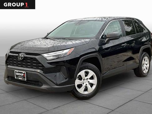 Used 2025 Toyota RAV4 LE AWD/4WD image 1