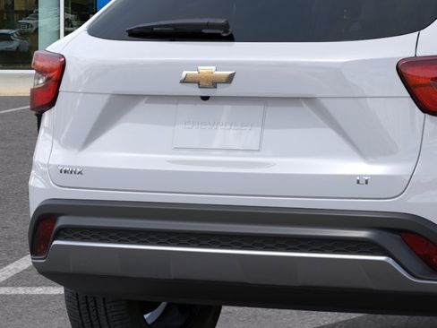 New 2026 Chevrolet Trax LT FWD image 16