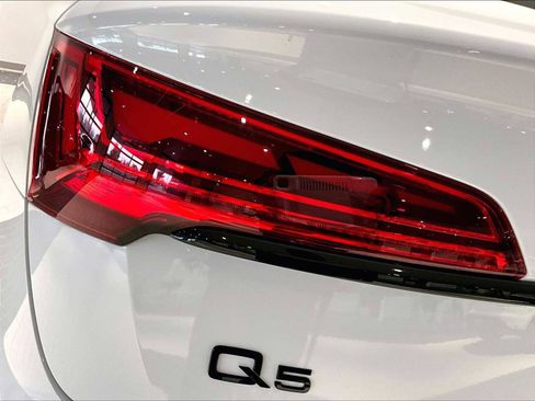 Used 2024 Audi Q5 2.0T Premium Plus w/ Premium Plus Package image 34
