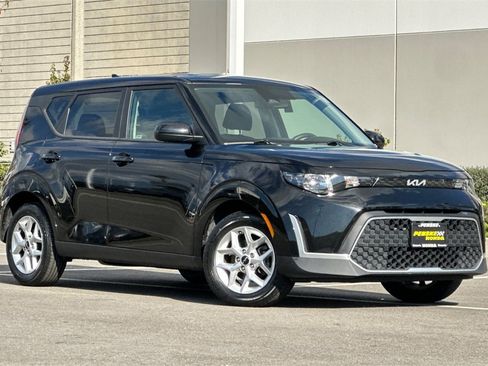 Used 2024 Kia Soul LX w/ Option Group 015 image 2