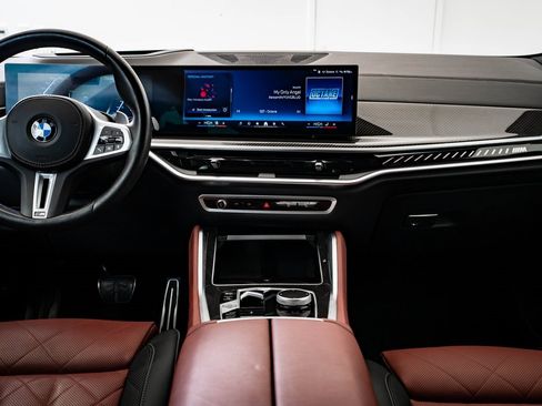 Used 2024 BMW X6 M60i w/ Dynamic Handling Package image 33