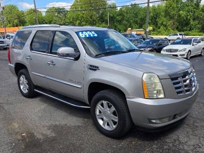 Used 2007 Cadillac Escalade AWD w/ Information Package