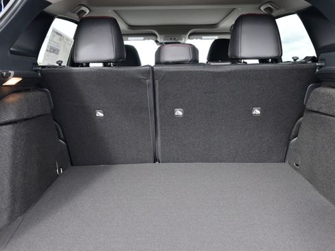 New 2026 Nissan Kicks SR w/ SR Premium Package image 13