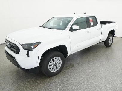 New 2025 Toyota Tacoma SR5
