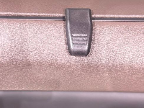 Used 2023 Nissan Rogue SV w/ SV Premium B Package image 39