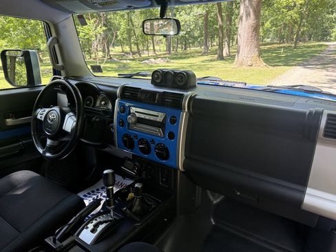 Used 2007 Toyota FJ Cruiser 4WD image 39