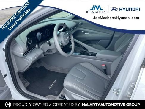 Used 2025 Hyundai Elantra SEL FWD image 9