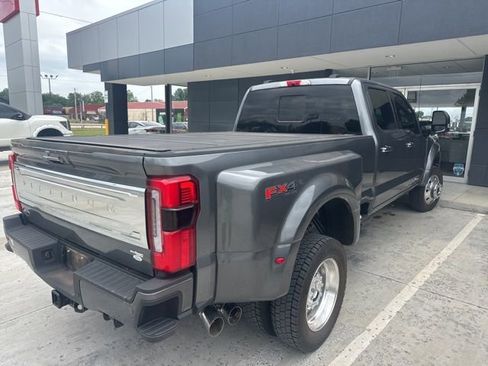 Used 2024 Ford F450 Platinum w/ FX4 Off-Road Package AWD/4WD image 4