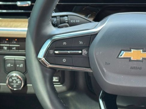 Used 2025 Chevrolet Tahoe High Country w/ Sun And Tow Package RWD image 25