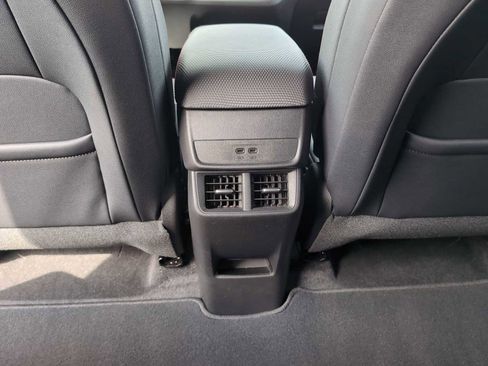 Used 2025 Chevrolet Equinox RS w/ Safety and Technology Package FWD image 21