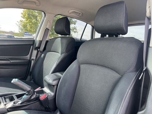 Used 2014 Subaru Crosstrek 2.0i Premium AWD/4WD image 23