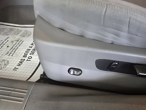 Used 2010 Chevrolet Malibu LS image 18