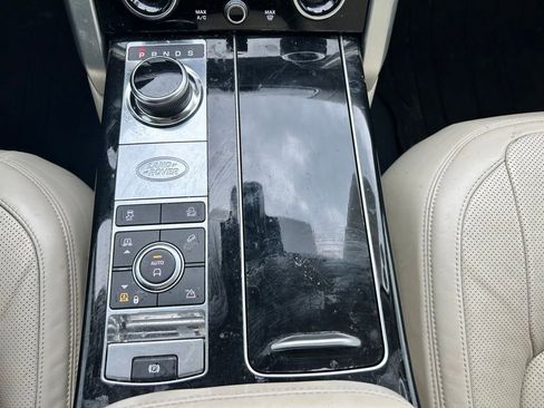 Used 2018 Land Rover Range Rover HSE AWD/4WD image 24