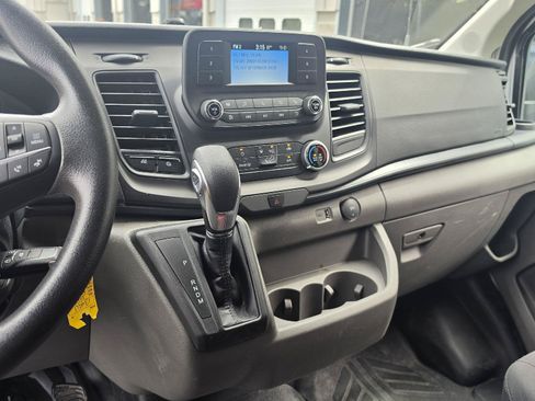 Used 2025 Ford Transit 250 Low Roof w/ Exterior Upgrade Package RWD image 12