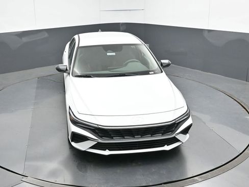New 2026 Hyundai Elantra Sport FWD image 24