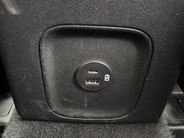 Used 2022 Ford Escape SE FWD image 29