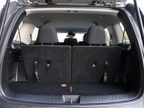 Used 2024 Hyundai Santa Fe SE image 16