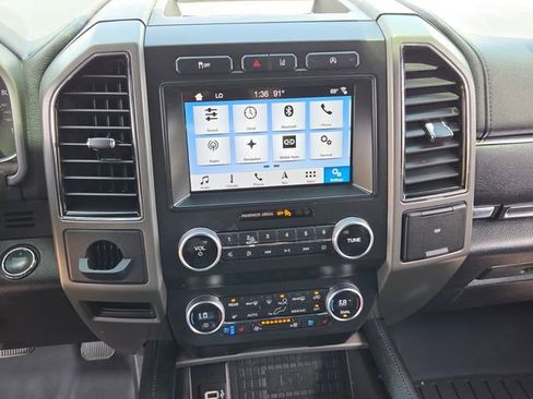 Used 2019 Ford Expedition XLT w/ Equipment Group 202A RWD image 71