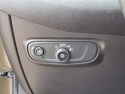 Used 2023 Chevrolet Equinox LT FWD image 28