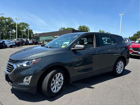 Used 2019 Chevrolet Equinox LS FWD image 6
