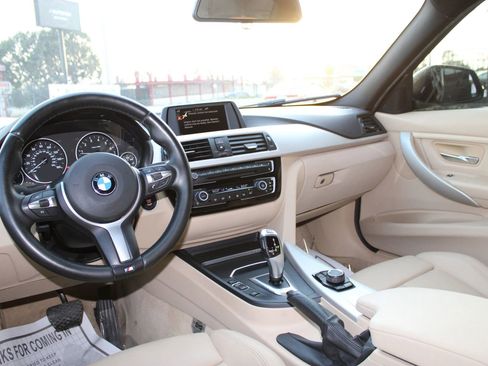 Used 2016 BMW 320i Sedan image 14