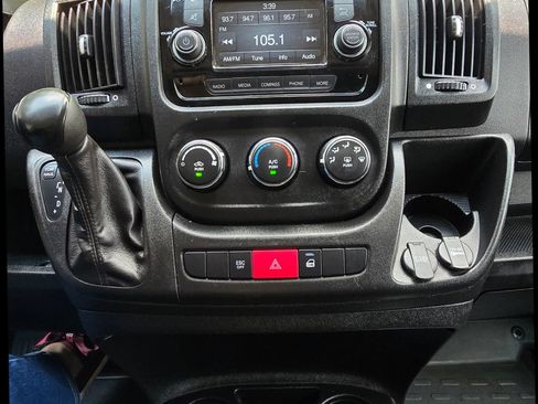 Used 2018 RAM ProMaster 2500 w/ Interior Convenience Group FWD image 15