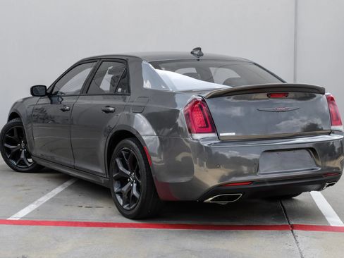 Used 2021 Chrysler 300 S w/ S Model Appearance Package RWD image 13