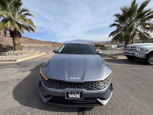Used 2022 Kia K5 LXS image 8