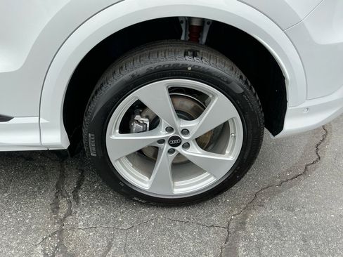 New 2025 Audi Q5 Premium Plus image 22