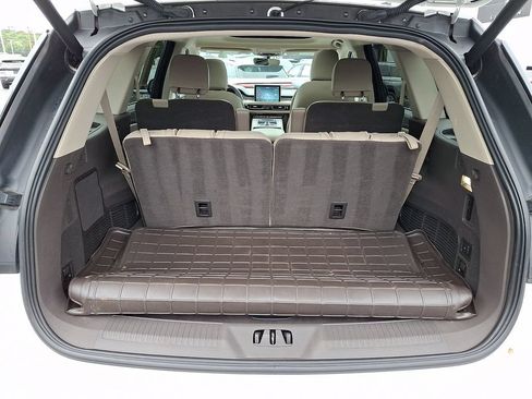Certified 2024 Lincoln Aviator AWD w/ Premium Package image 31