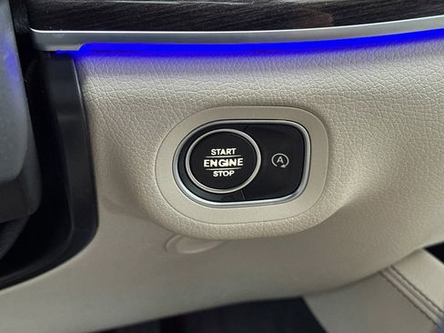 Used 2020 Mercedes-Benz GLS 450 4MATIC image 35