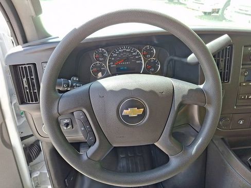 New 2024 Chevrolet Express 4500 w/ Driver Convenience Package RWD image 5