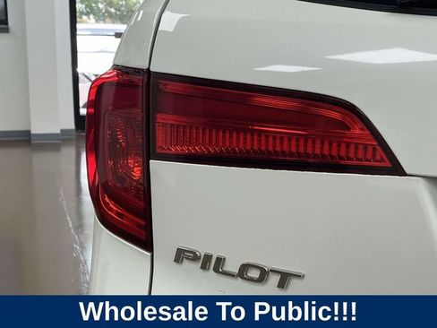 Used 2016 Honda Pilot Touring image 10