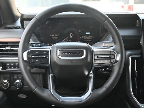 Used 2025 GMC Yukon Denali image 19